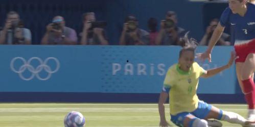 巴黎奥运会篮球女子金牌赛：法国vs美国